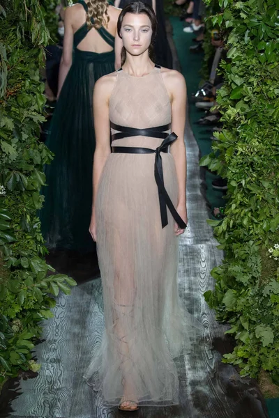 Look 57